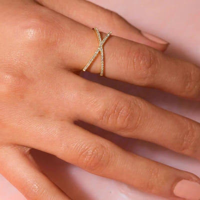 Nia - Gold Diamond Cross Ring
