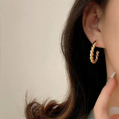 Reeva - Twist Earrings