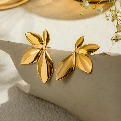 Rae - Petal Earrings