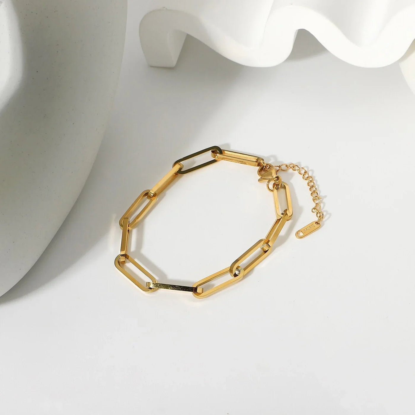 Sandra - Gold Paperclip Chain Bracelet
