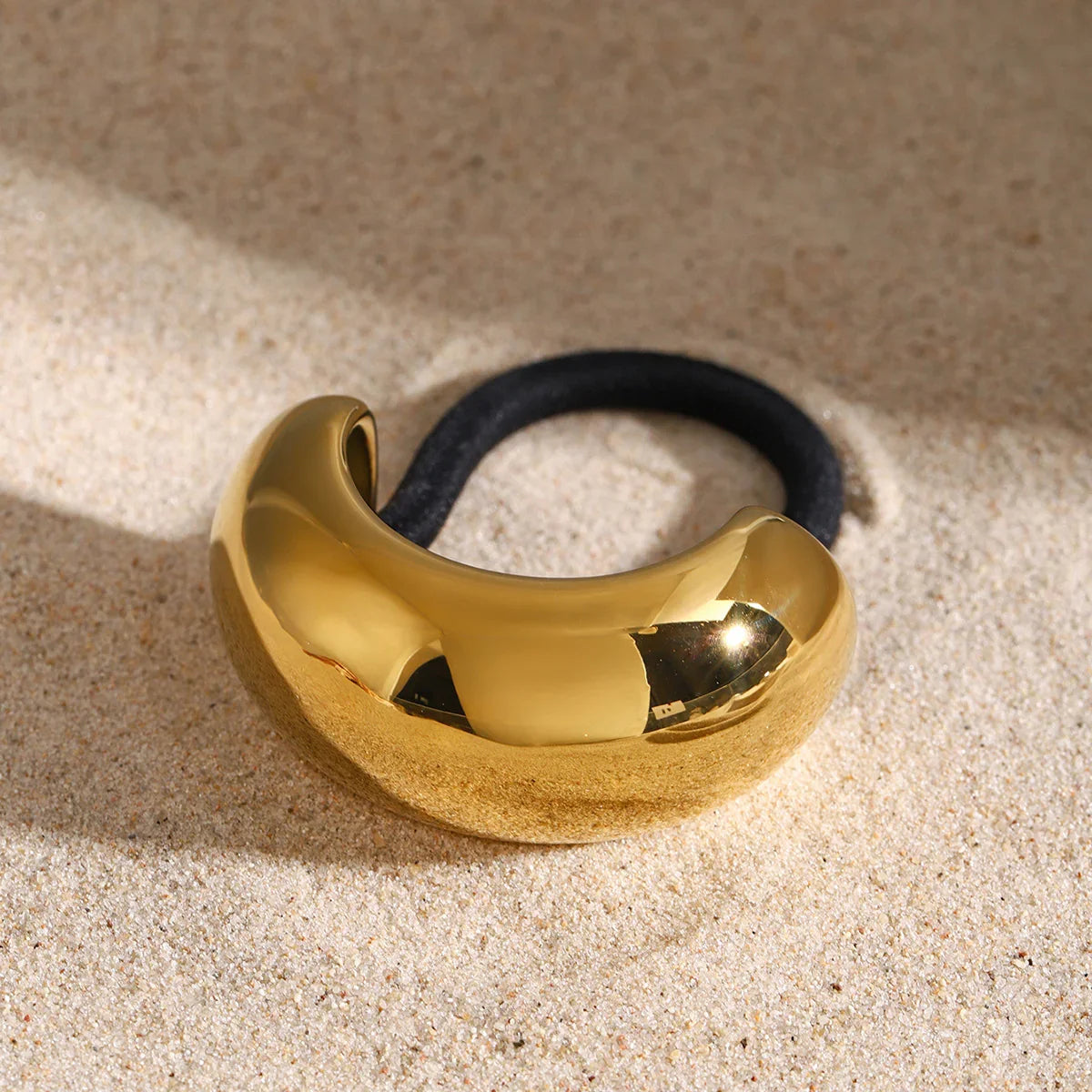 Shannon - Dome Pony Cuff