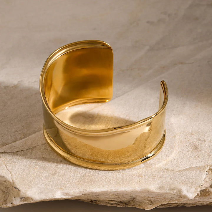 Querida - Curve Bangle