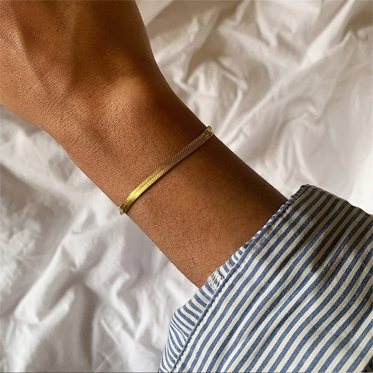 Mara - Bold Herringbone Bracelet