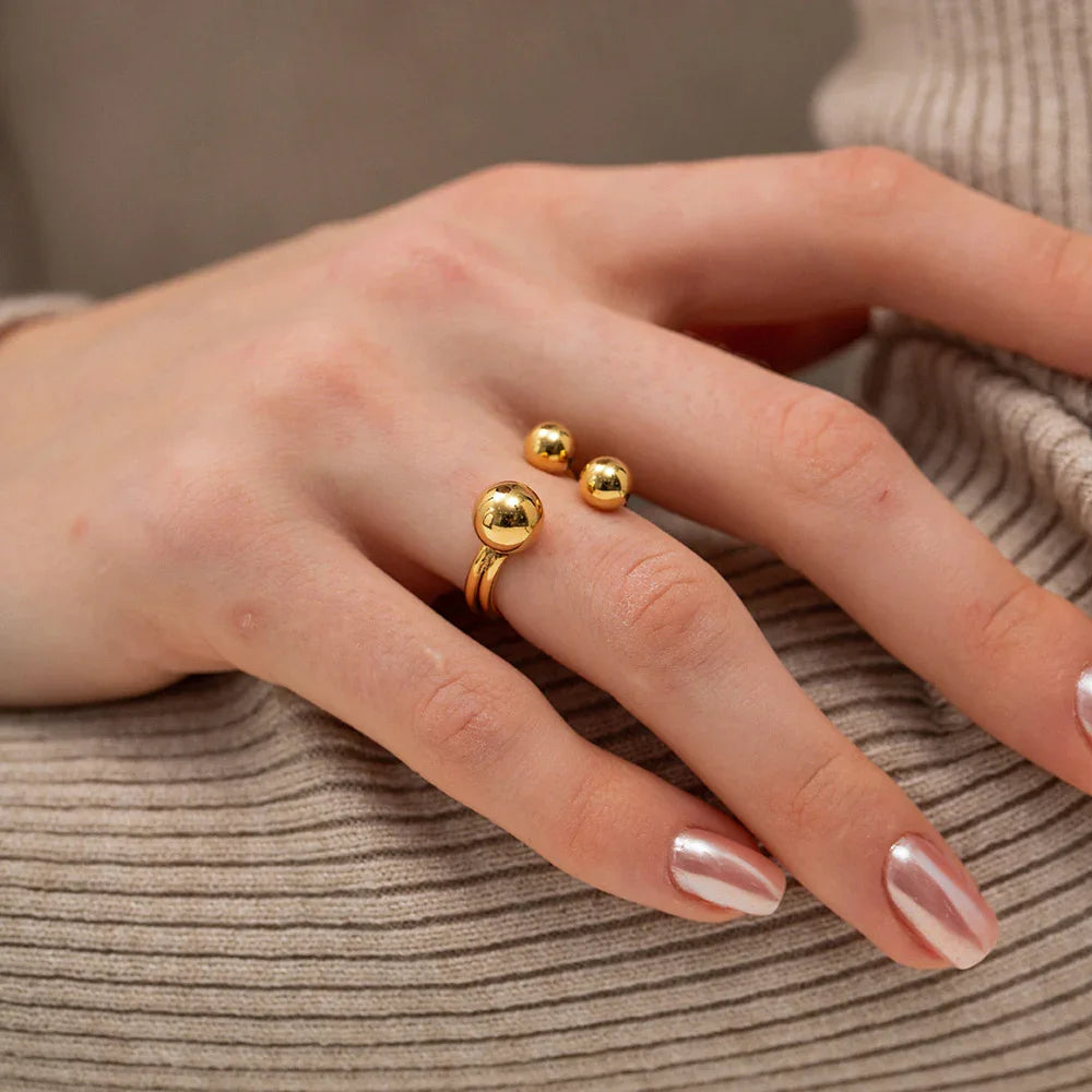 Selma - Orbit Gold Ring