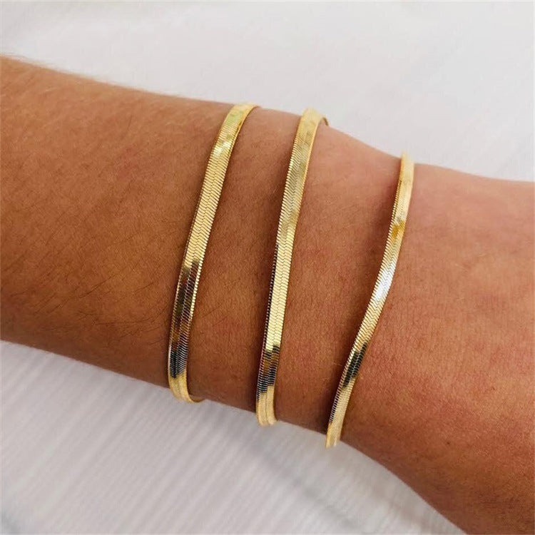 Mara - Bold Herringbone Bracelet