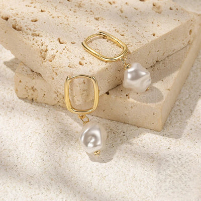 Leanne - Freshwater Pearl Earrings