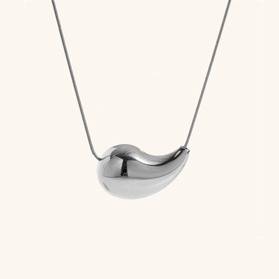 Malia - Sleek Bean Necklace