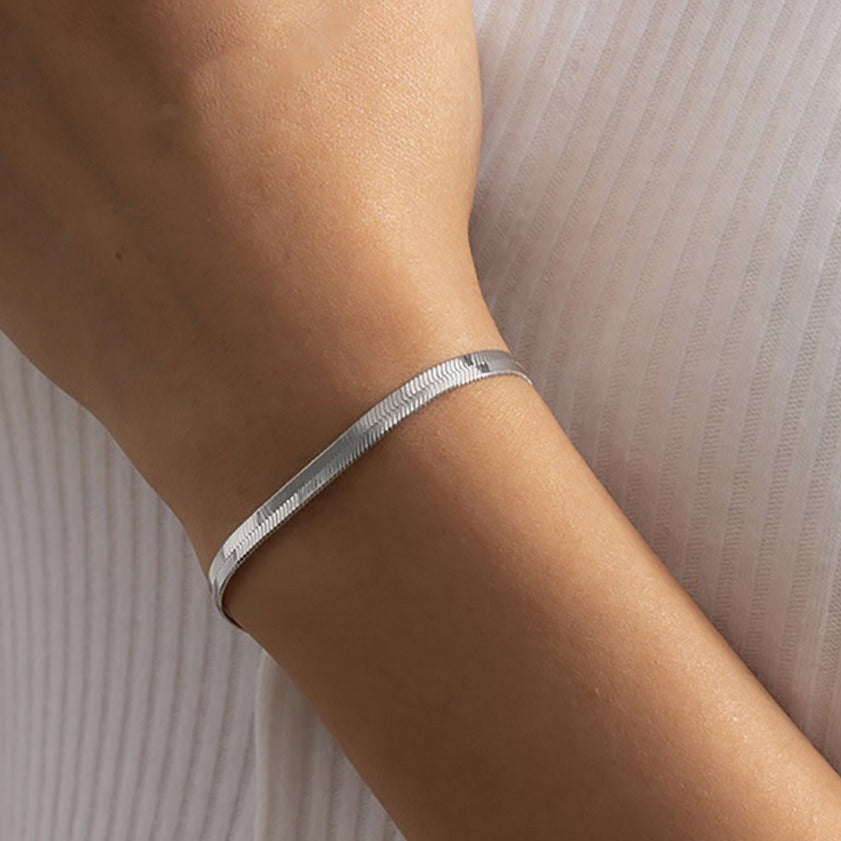 Mara - Bold Herringbone Bracelet