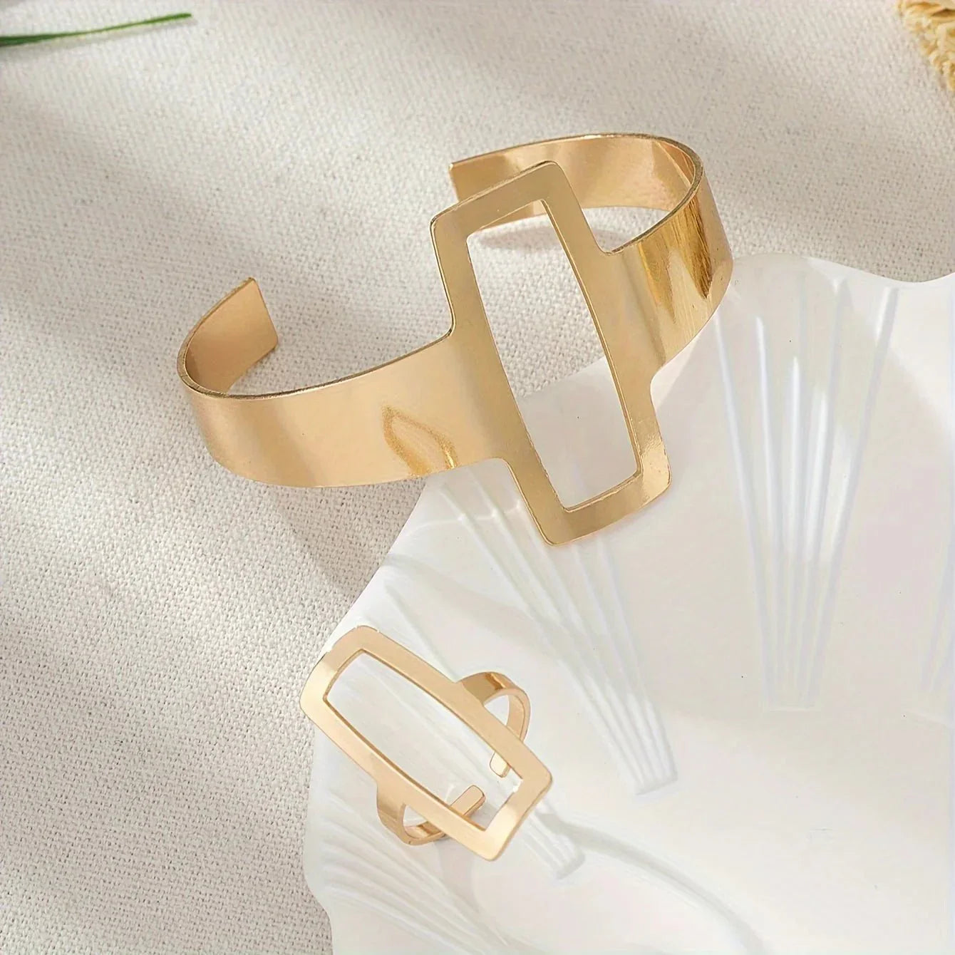 Novelle - Adjustable Geometric Bracelet & Ring Set