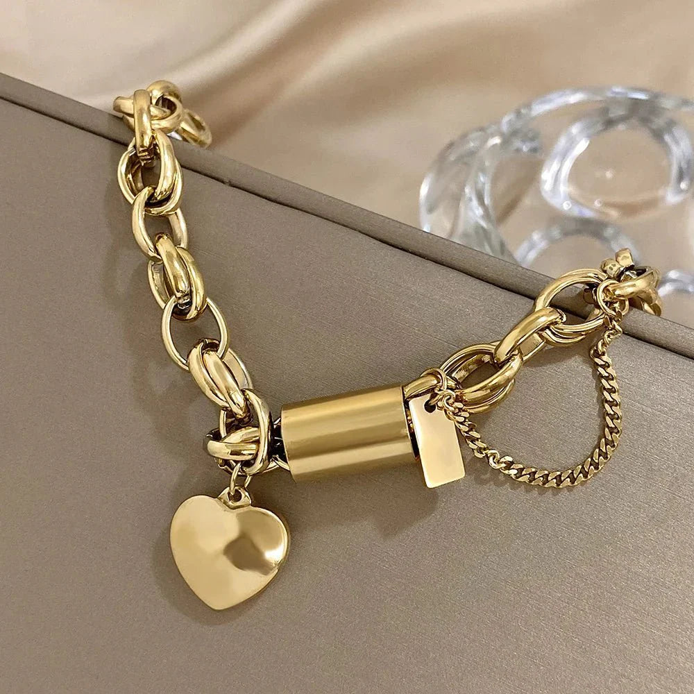 Isla - Chunky Chain Heart Bracelet Gold
