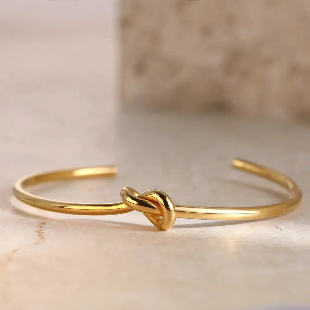 Orlena - Classic Knot Bracelet