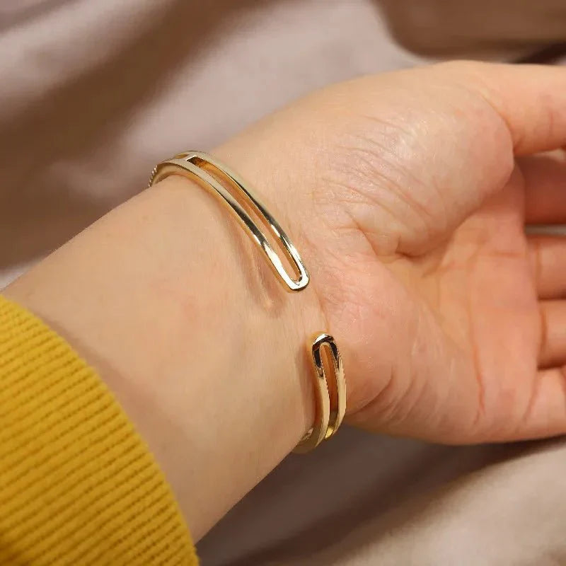 Sapphire - Knot Cuff Bracelet