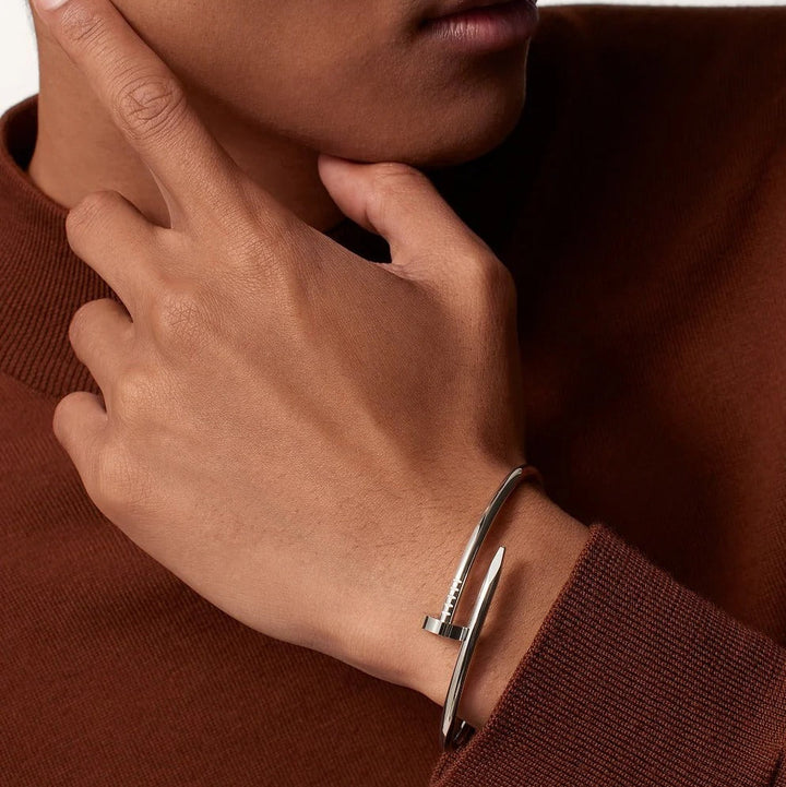 Snowlier -  Silver Screw Bracelet