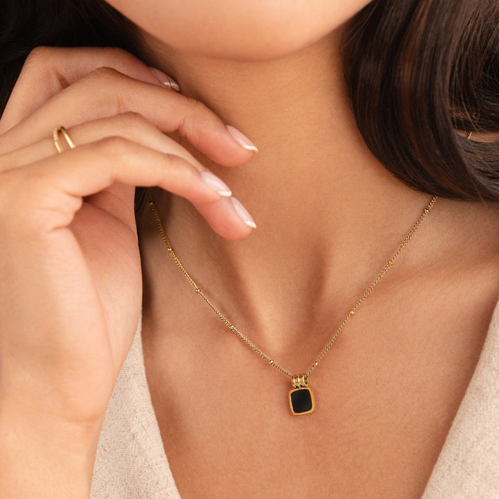 Lucia - Pendant Charm Necklace