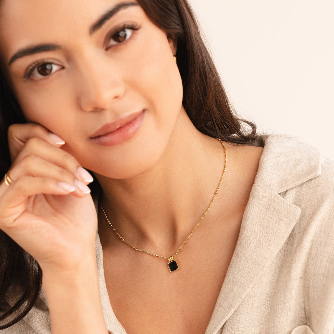 Lucia - Pendant Charm Necklace