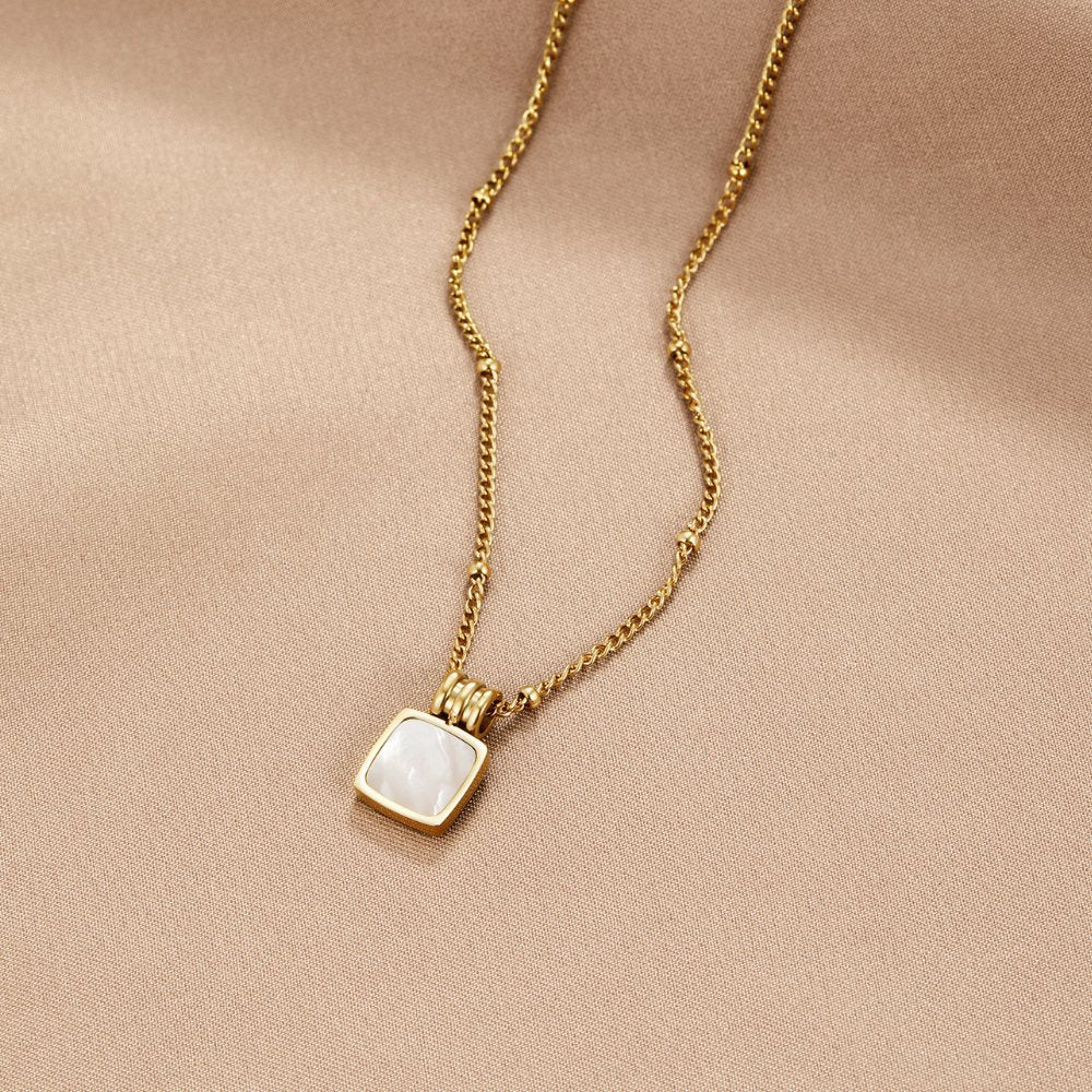 Lucia - Pendant Charm Necklace