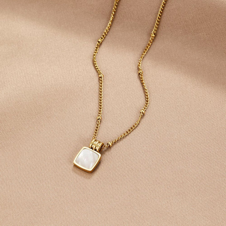 Lucia - Pendant Charm Necklace