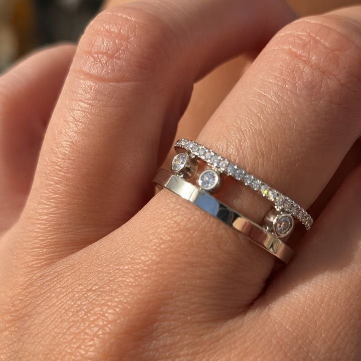 Elara Floating Stones Ring