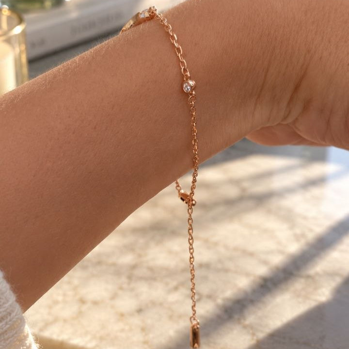 Elara Floating Stones Chain Bracelet