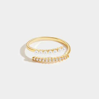 Teresa - Pearl & Crystal Ring